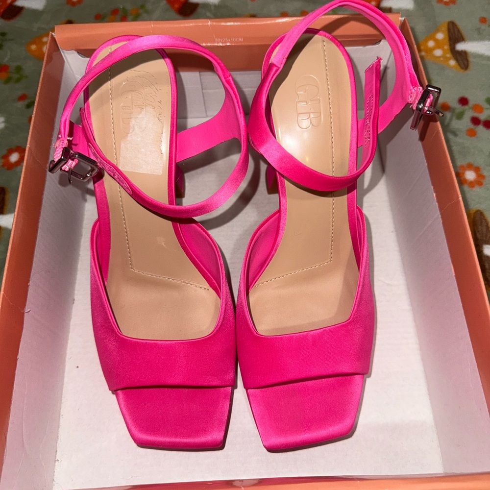 Gianni Bini Fuchsia Ankle Strap Heels